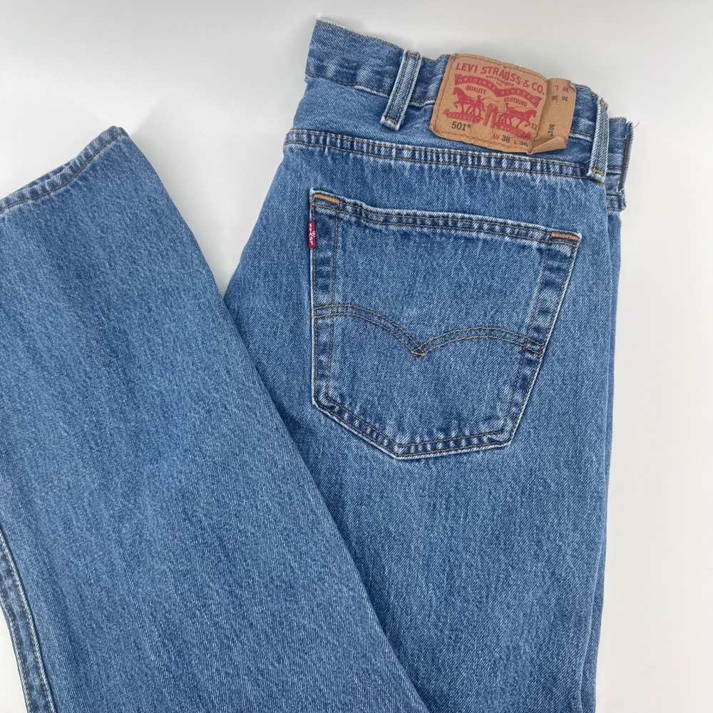 Levi's 501 Original Fit Jeans Mens 38x36 (Fits 36x34) Blue Med Wash Button Fly